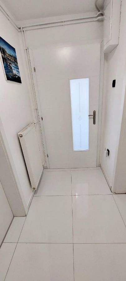 Jo-Ma Apartma - Safe Parking リュブリャナ エクステリア 写真